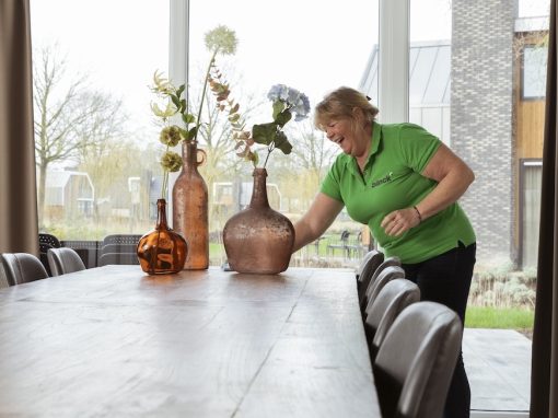 Een schoonmaker doet meer dan schoonmaken: zo haal je meer uit je schoonmaakpartner