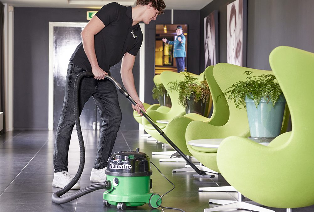 Zomerse onderhoudscheck: schoonmaakklussen die je niet moet uitstellen